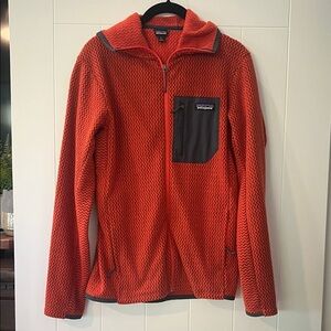 Patagonia Textured Orange Jacket with Gray Pocket size Small
